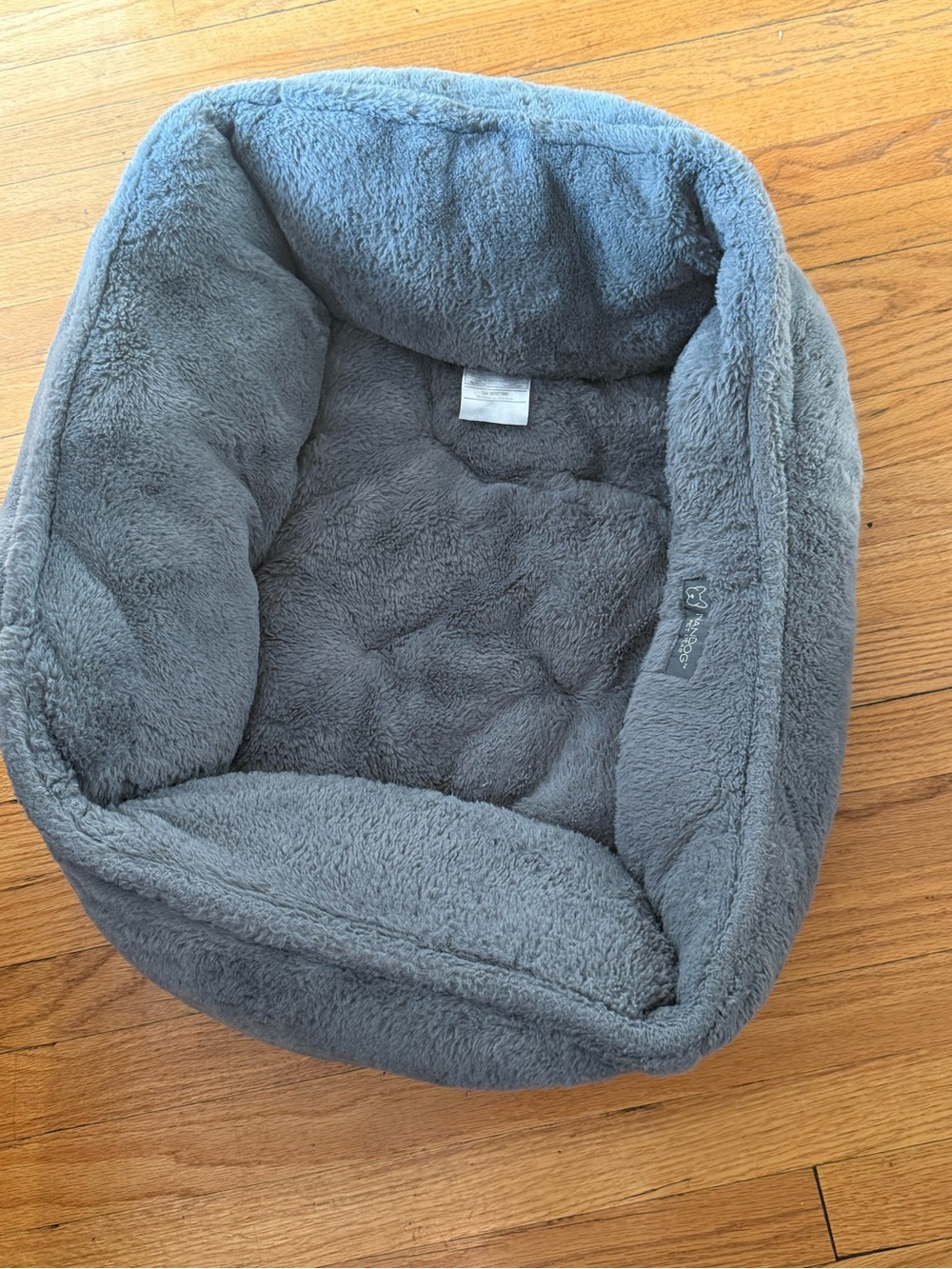 Gray Plush Small Pet Bed - Cozy Comfort for Small Pets